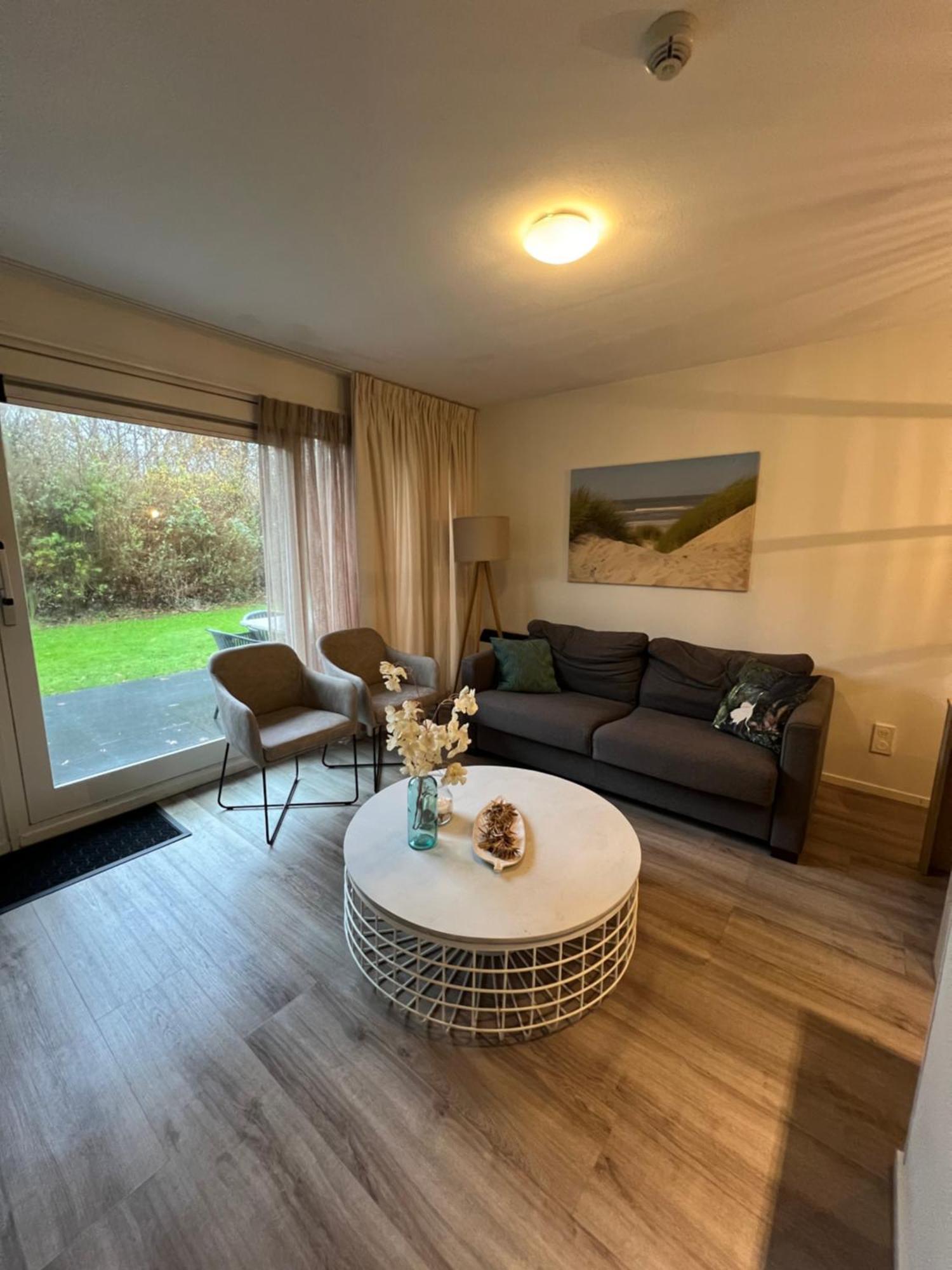 Appartement Noflik, Amelander Kaap Hollum  Bagian luar foto